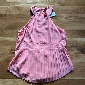 Buckle Red Sleeveless Pleated Top